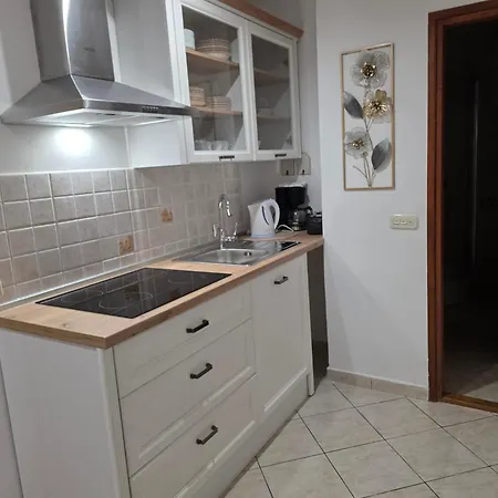 San Appartement Povljana
