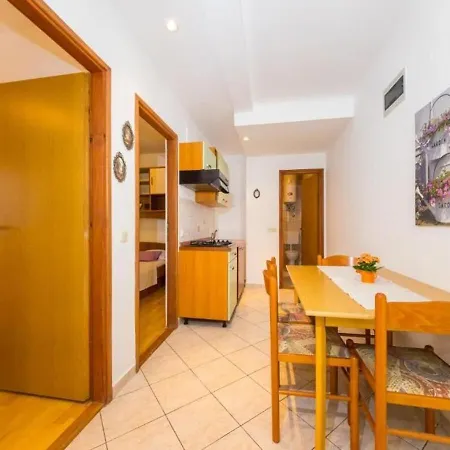 Apartment San *