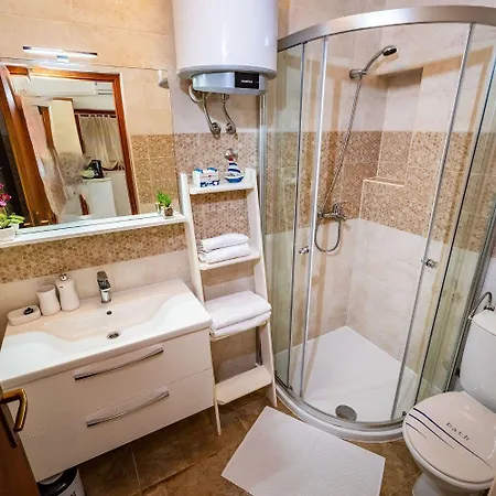 San Apartmán Povljana