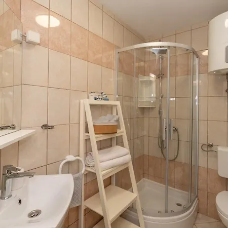 San Apartmán Povljana