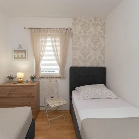 Apartmán San Povljana